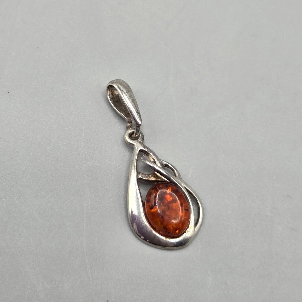 Sterling Silver Necklace Pendant with Amber Stone